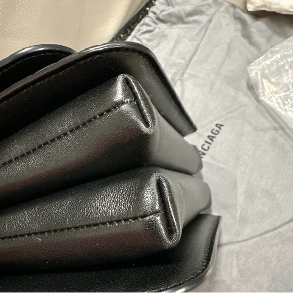 Balenciaga small B. crossbody bag - Picture 10 of 16
